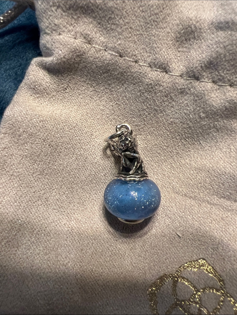 James Avery retired Heavenly Angel blue glass art finial charm - Picture 3 of 4